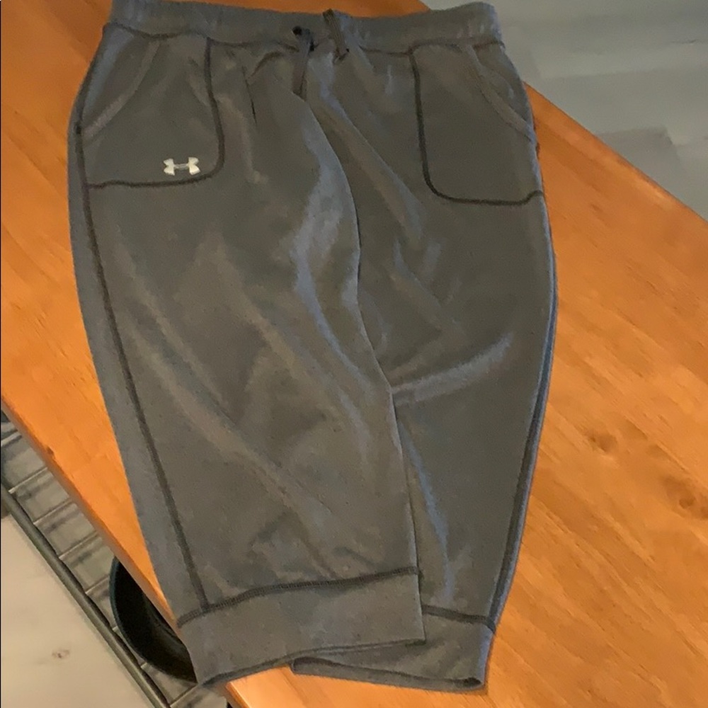 Capri sweats